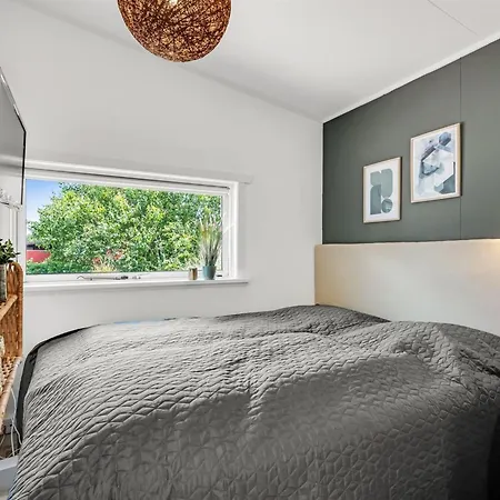 Fatima - 1km From The Sea By Interhome